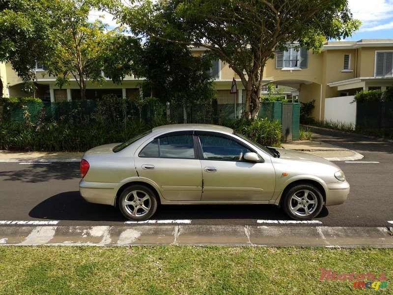 2004' Nissan Sunny photo #3