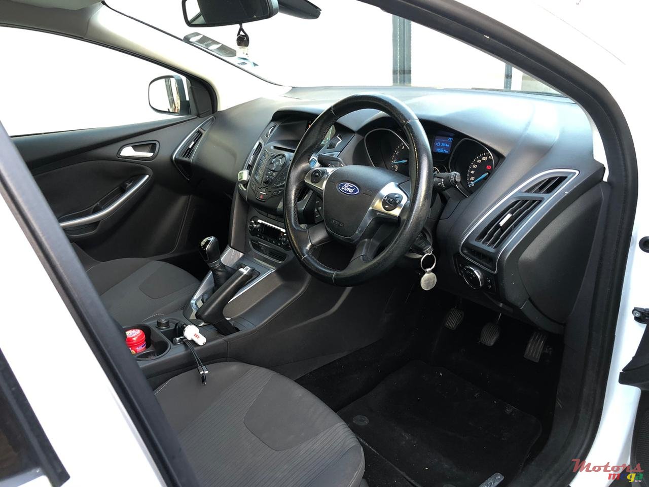 2013' Ford Focus photo #6