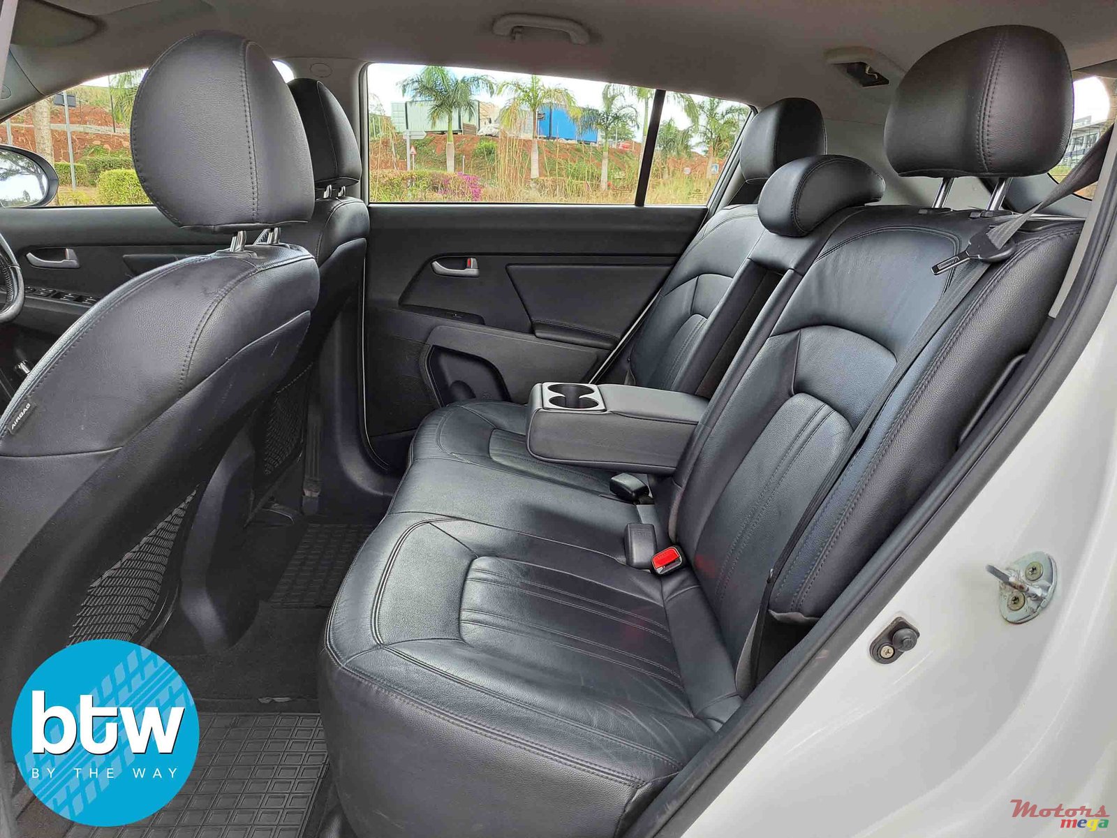 2015' Kia Sportage photo #3