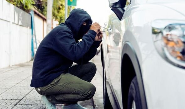 Deux Habitants De Cité La Cure Arrêtés Pour Vol De Diesel