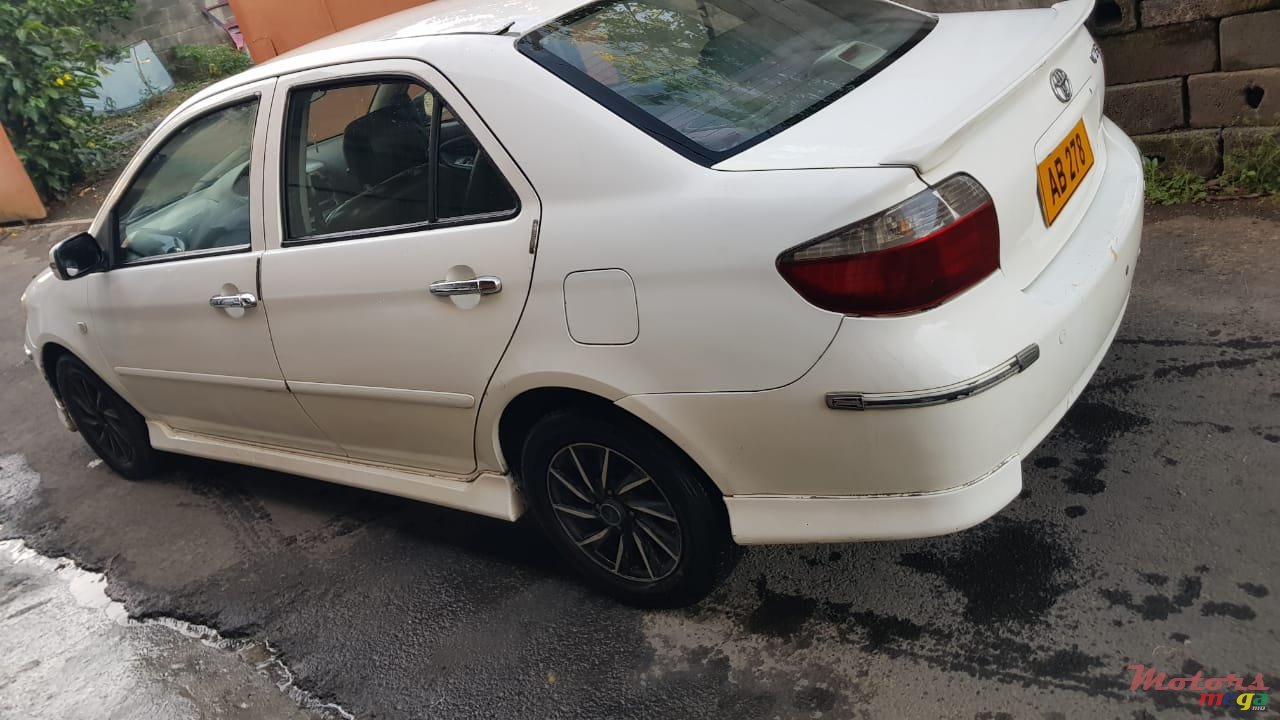 2006' Toyota Verso photo #5