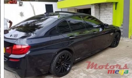 2011' BMW 530 photo #1