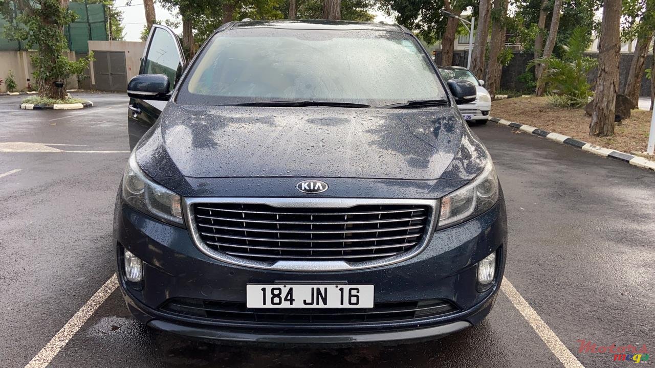 2016' Kia Carnival photo #1