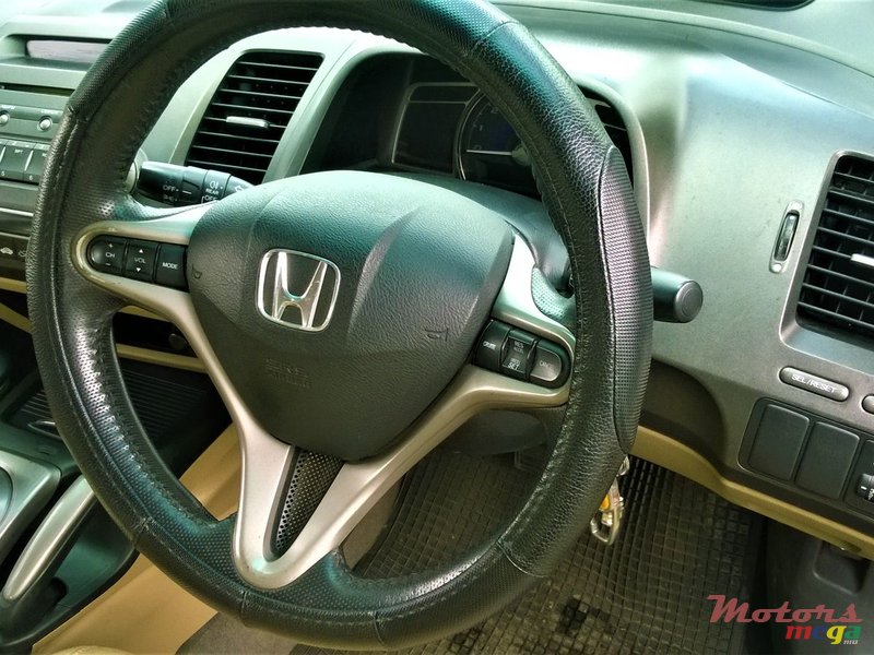 2008' Honda Civic photo #4