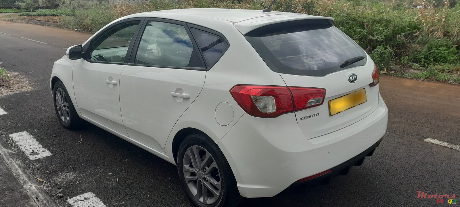 2011' Kia Cerato photo #3