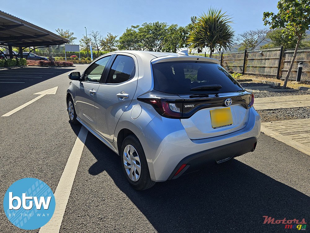 2020' Toyota Yaris Japan photo #3