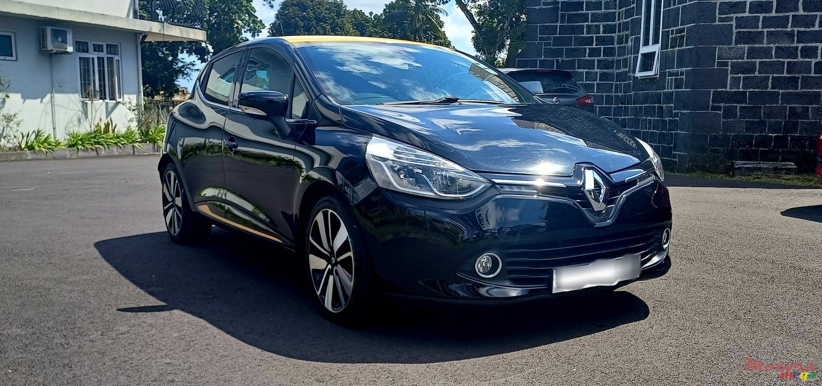 2014' Renault Clio Tce photo #2