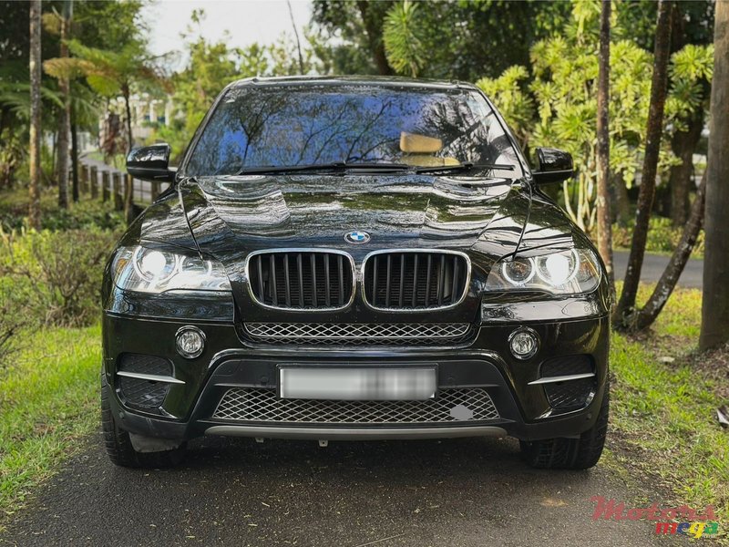 2012' BMW X5 35i photo #1