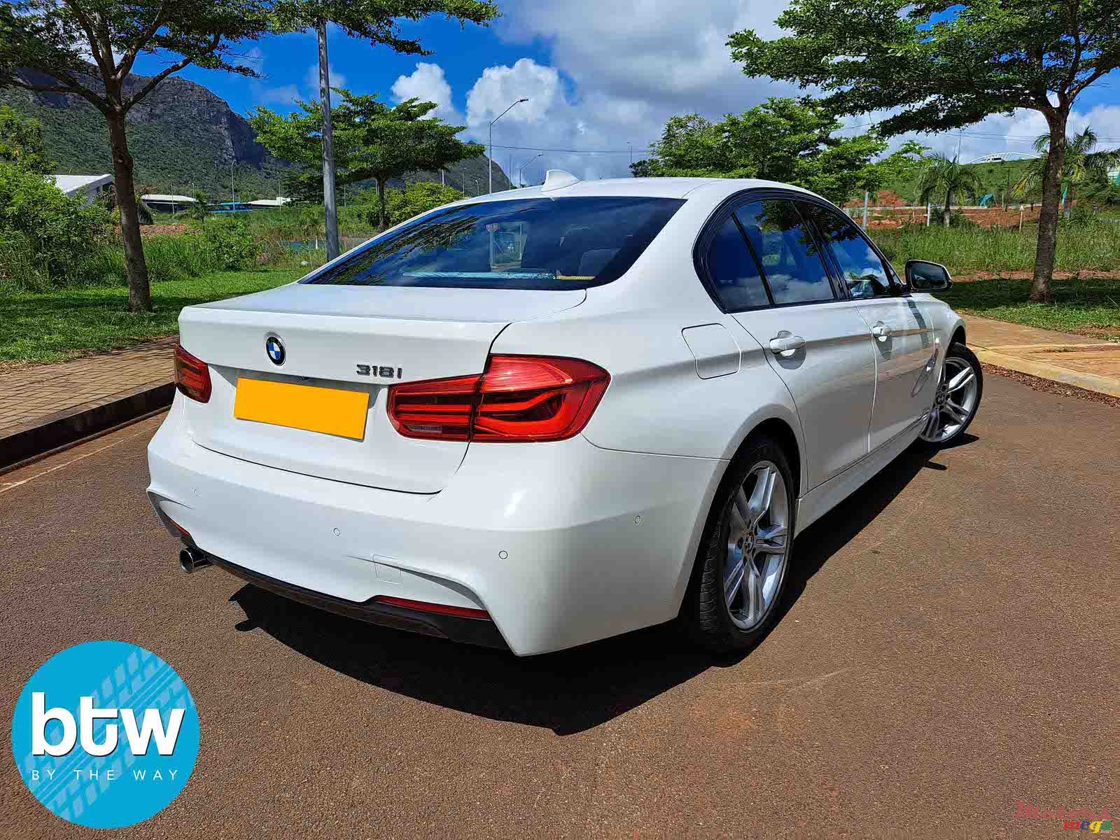 2018' BMW 318 photo #3
