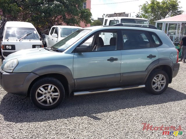 2007' Hyundai Tucson photo #2