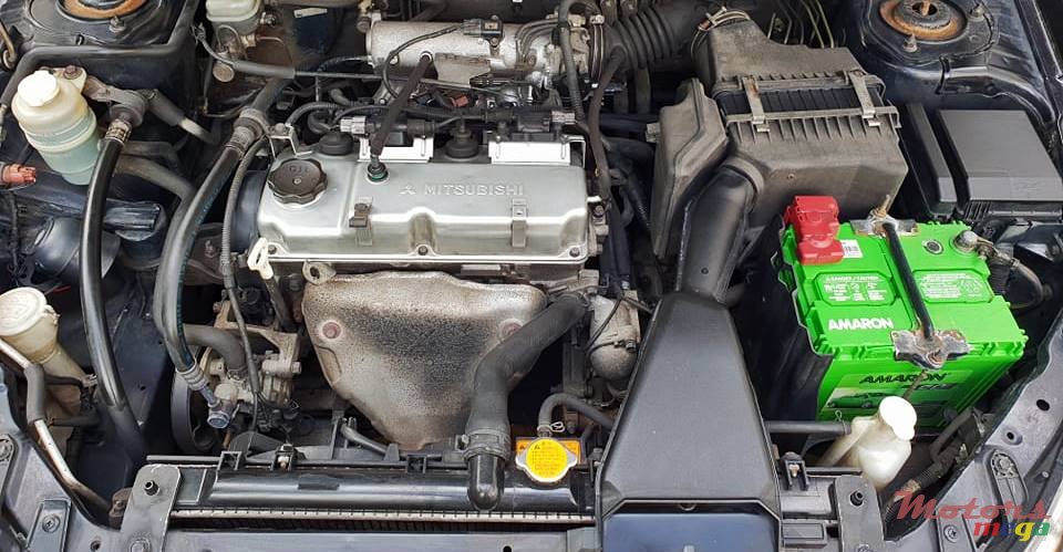 2005' Mitsubishi Lancer (call 54227164) photo #7