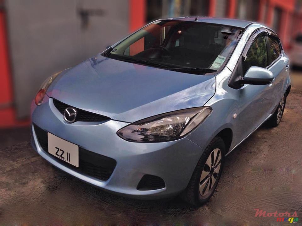 2011' Mazda Demio photo #2