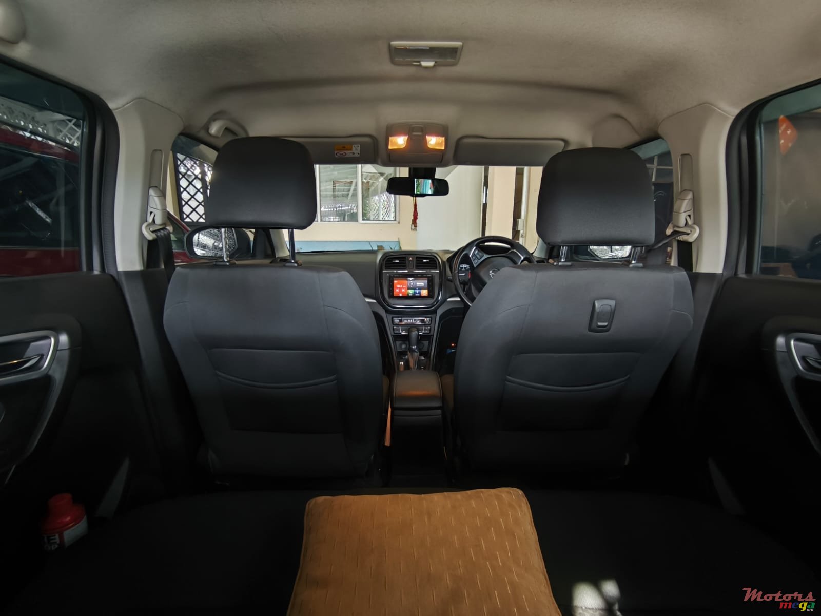 2023' Toyota Urban Cruiser photo #6