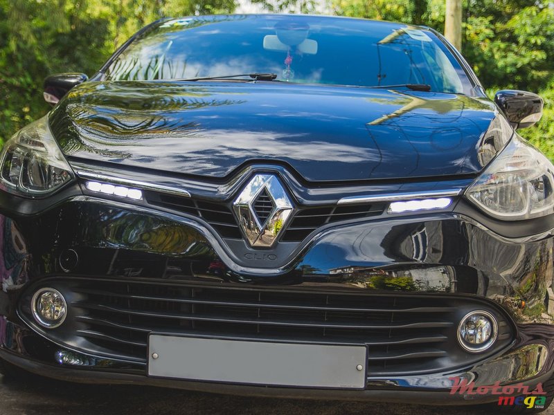 2015' Renault Clio photo #3