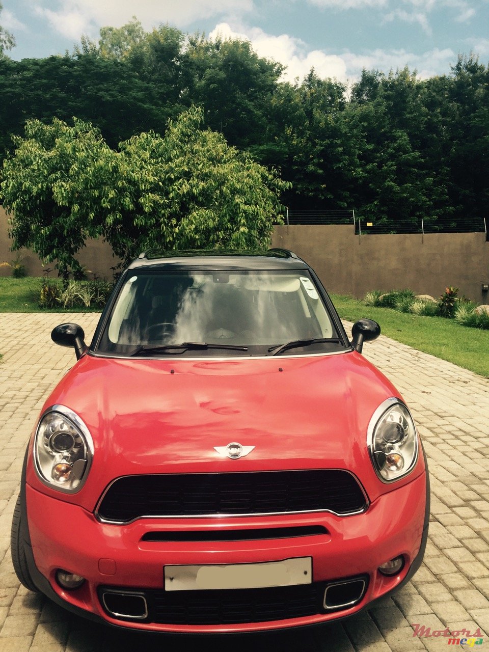 2010' MINI Cooper S photo #2