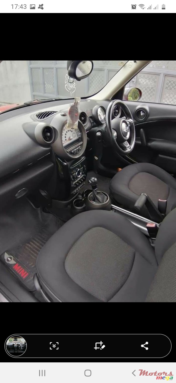 2011' MINI Cooper Countryman photo #4