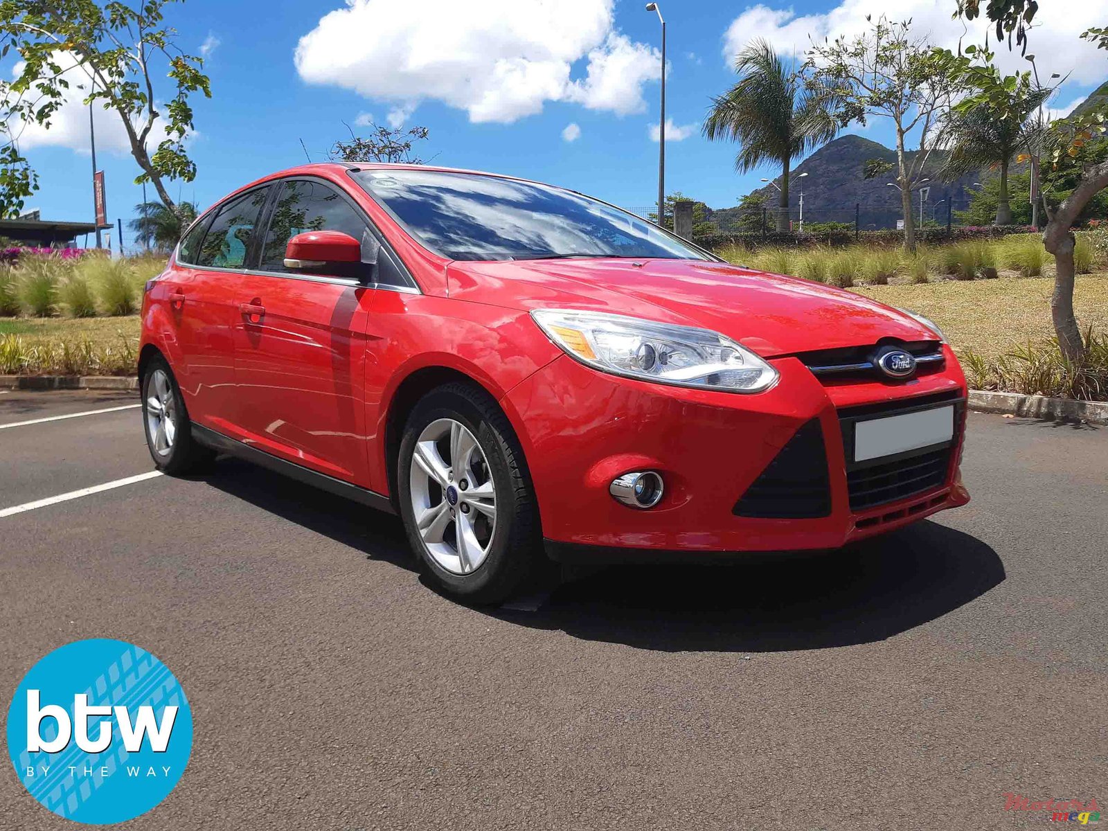 2012' Ford Focus photo #1