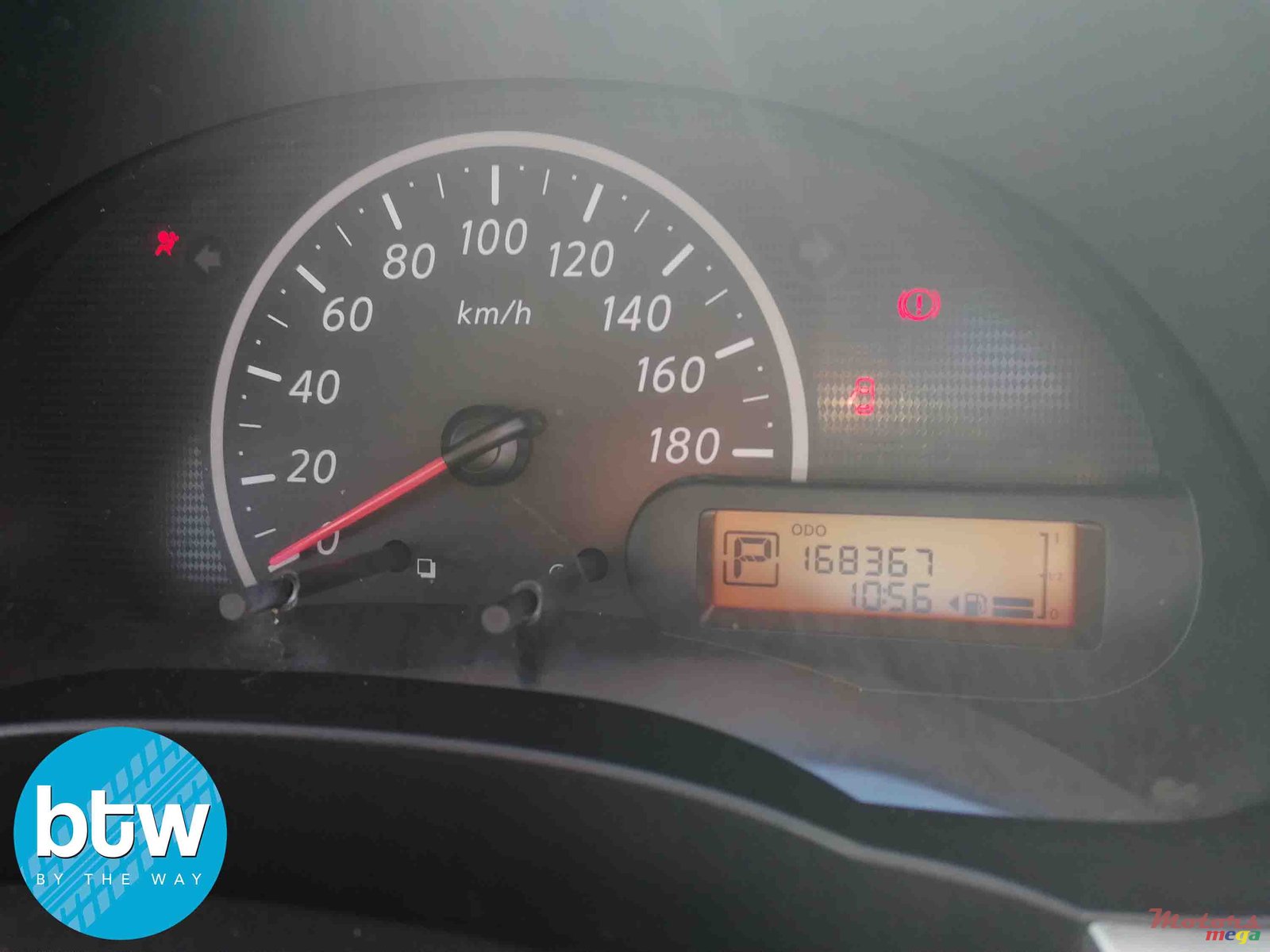 2011' Nissan March photo #6