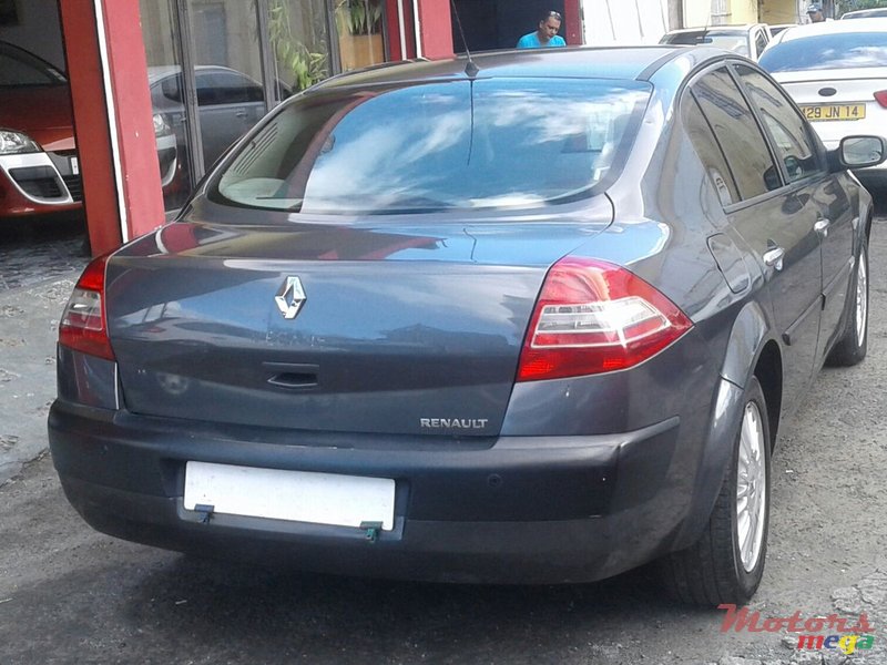 2006' Renault Megane photo #3