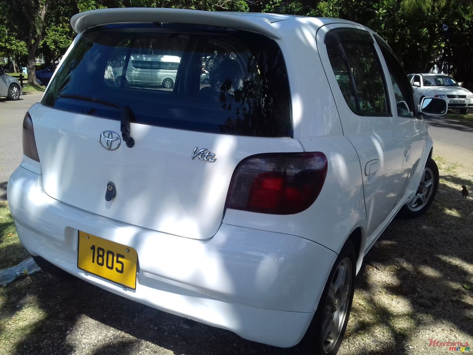 1999' Toyota Vitz photo #7