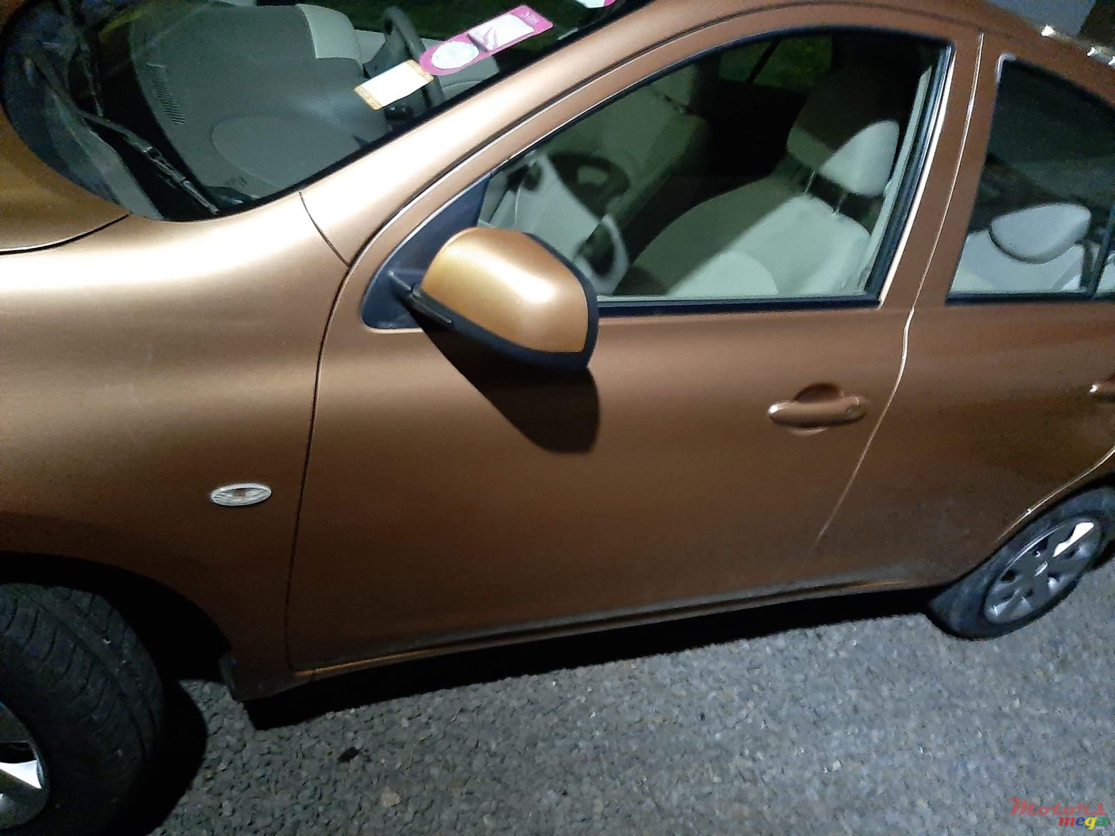 2011' Nissan photo #3