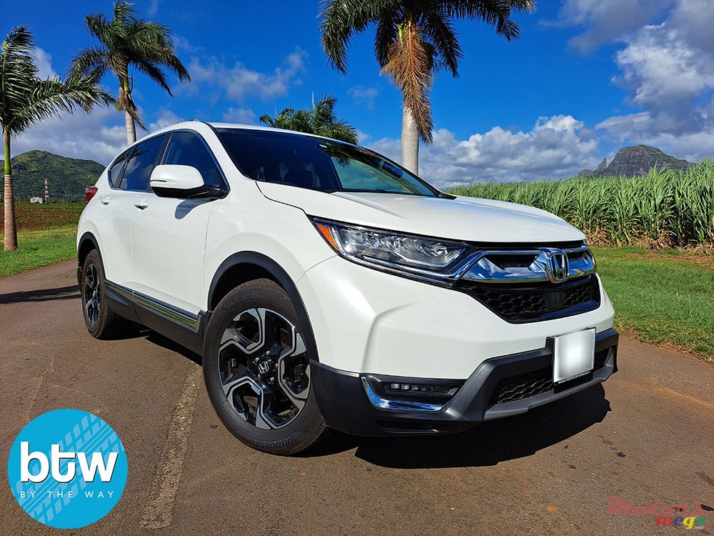 2019' Honda CR-V photo #1