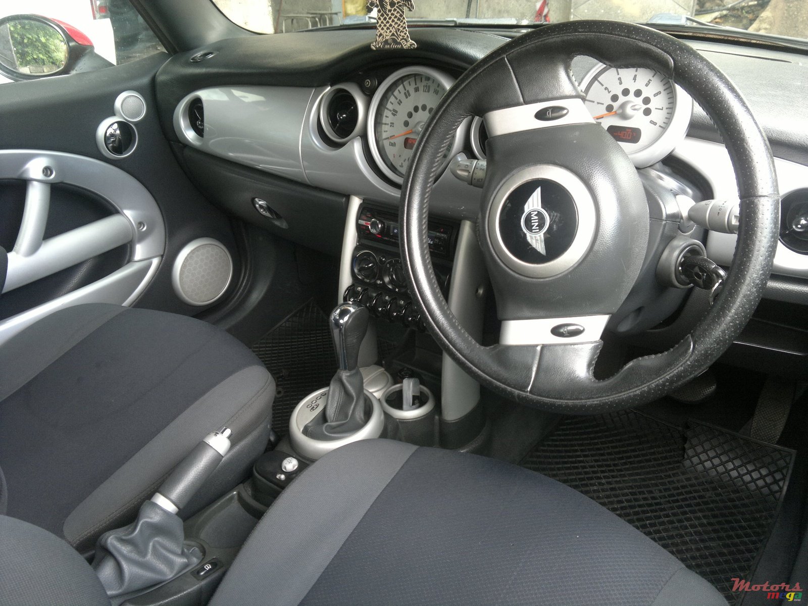 2007' MINI Cooper cabrio photo #3