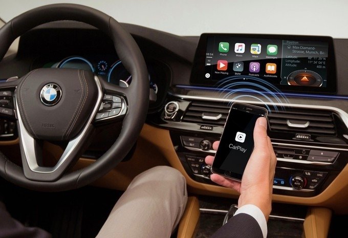 Certains modèles BMW privés d'Apple CarPlay, Android Auto et Wi-fi