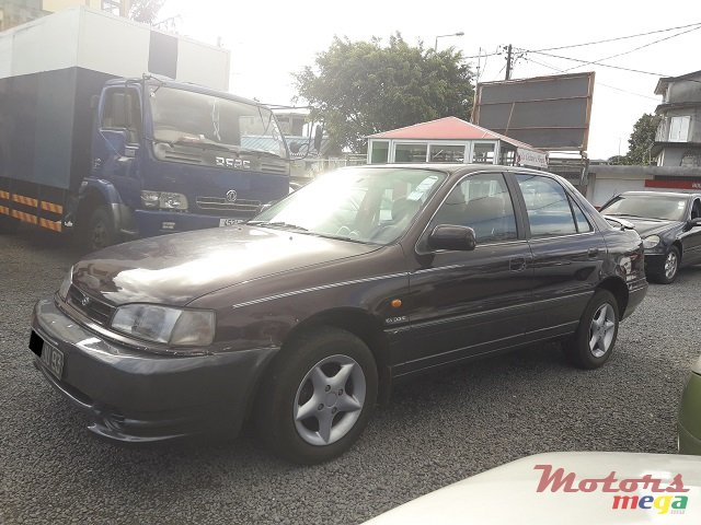 1993' Hyundai Elantra photo #2