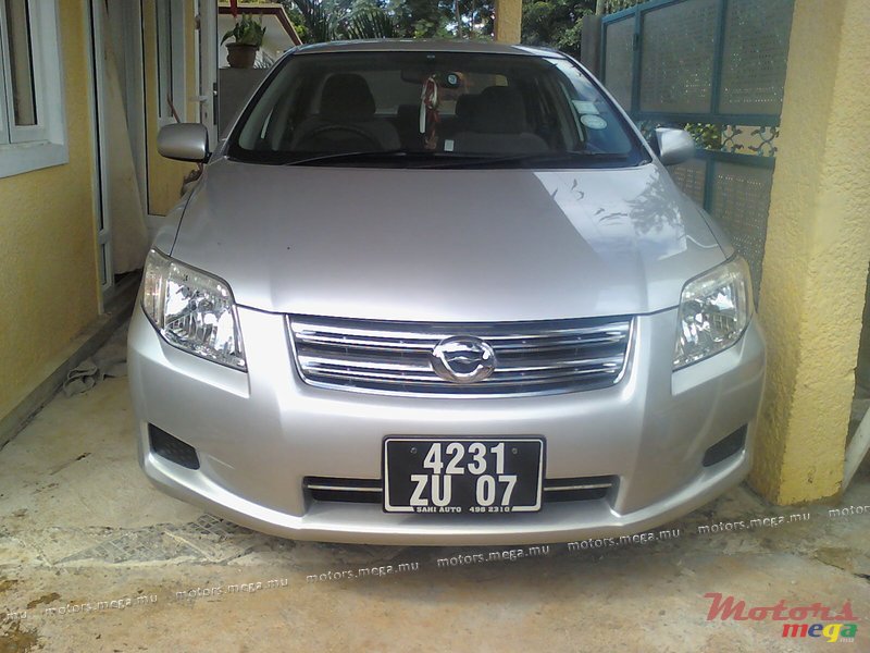 2007' Toyota Corolla axio photo #1