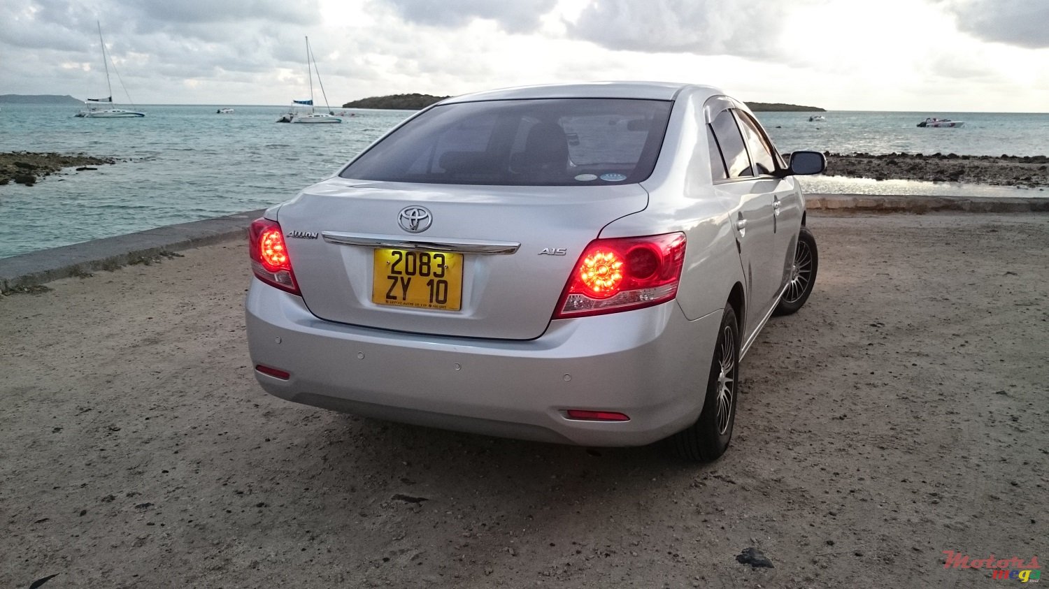 2010' Toyota photo #3