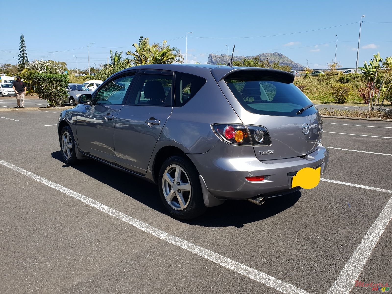 2005' Mazda Axela photo #4