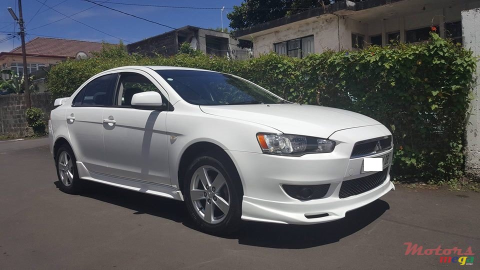 2008' Mitsubishi Lancer Ex photo #1