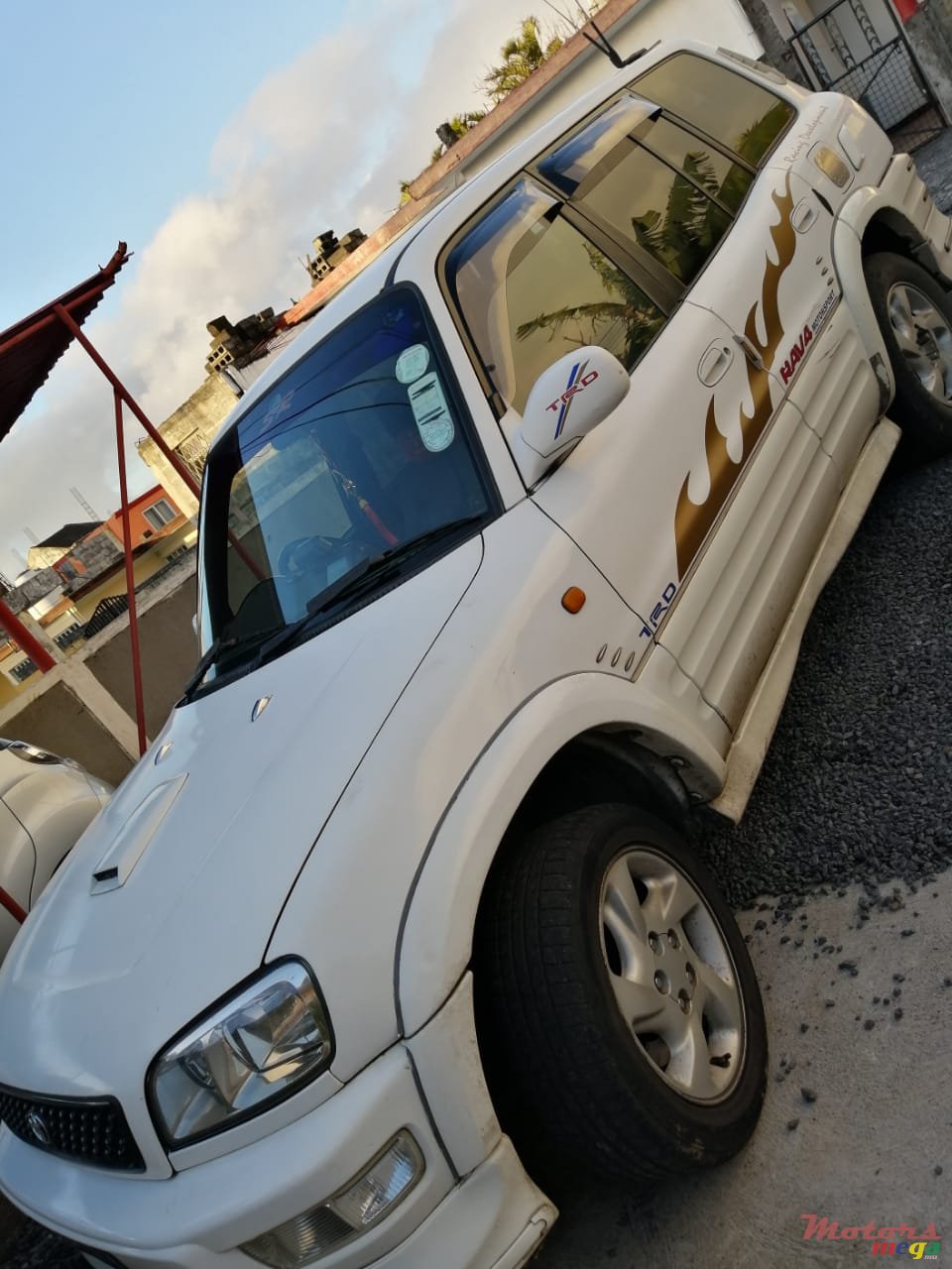 1999' Toyota RAV4 photo #3