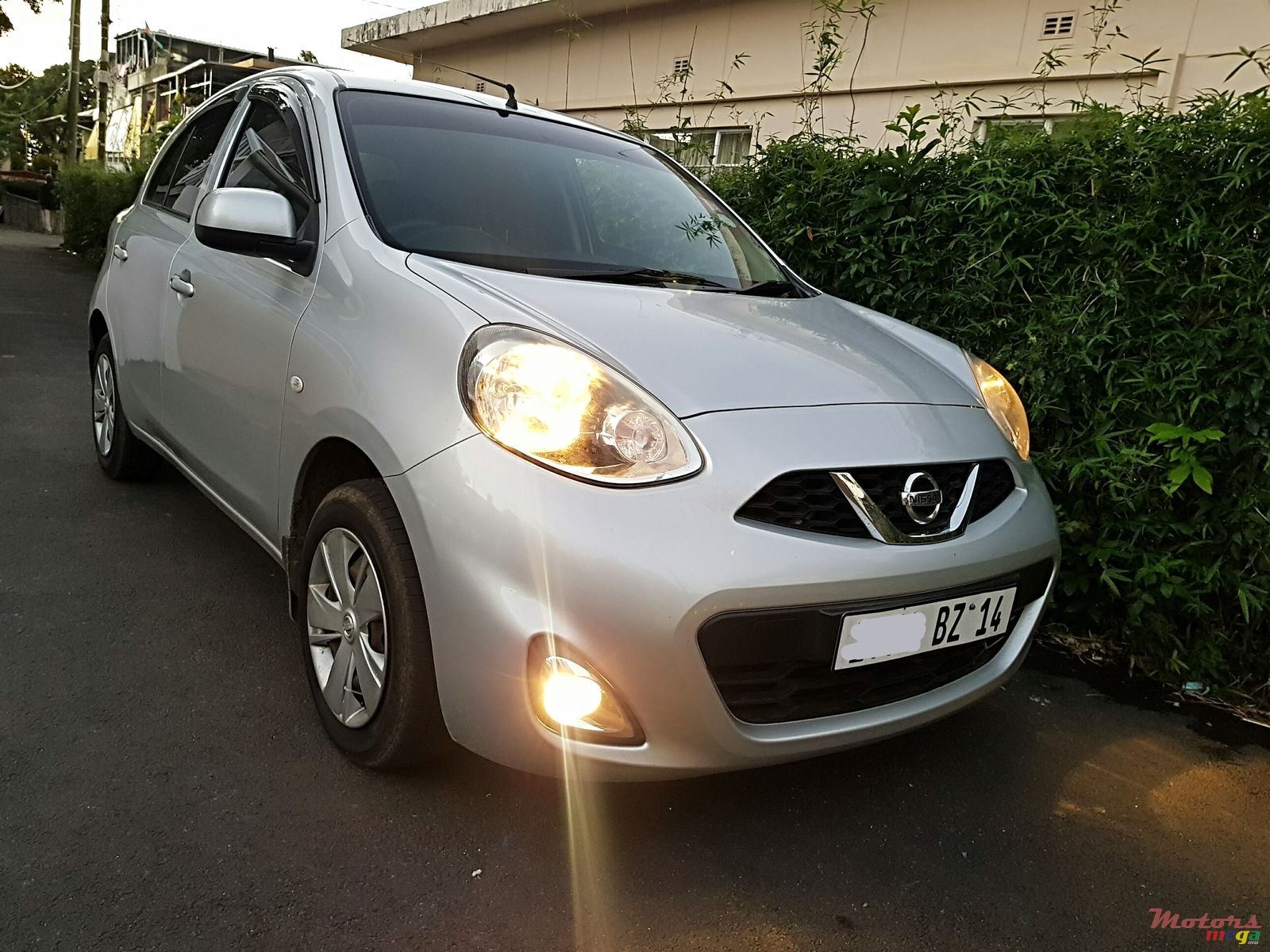 2014' Nissan March Automatic photo #1