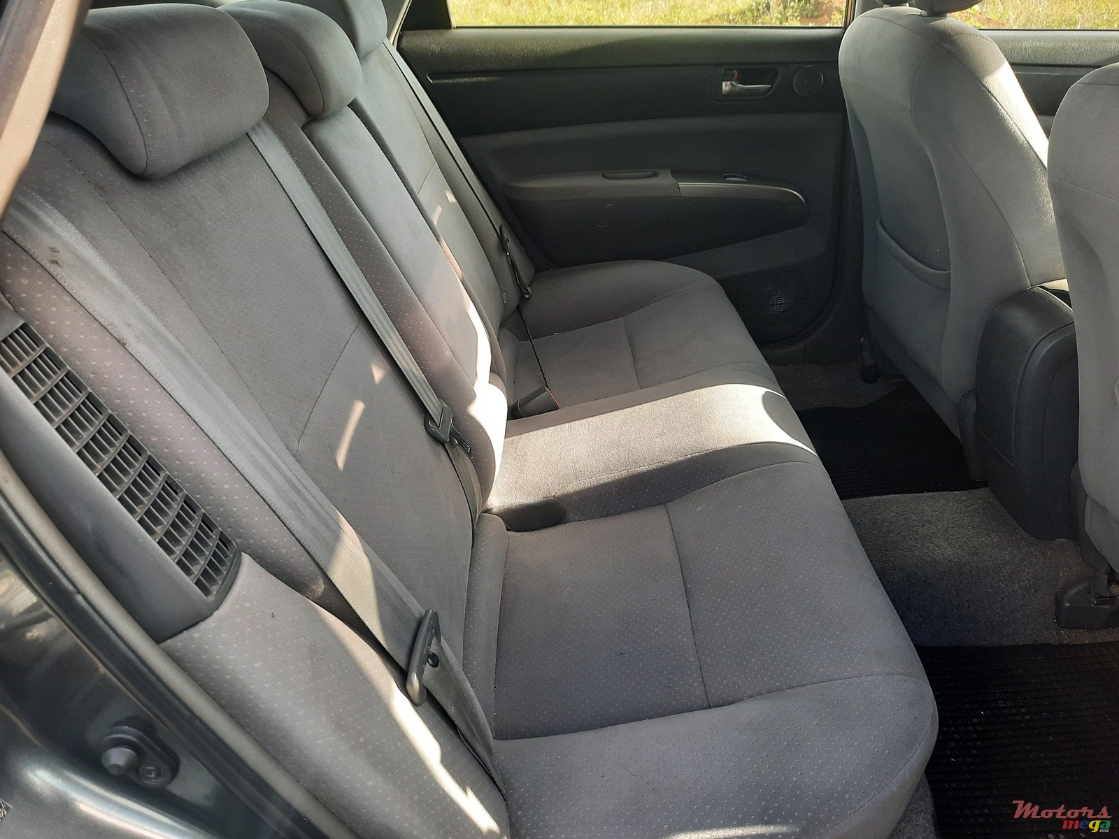 2009' Toyota Prius photo #4