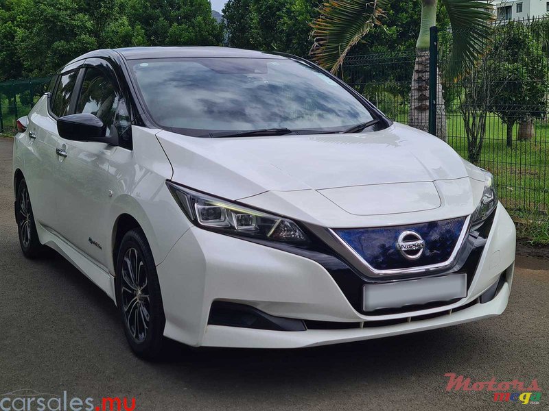 2018' Nissan Leaf X photo #2