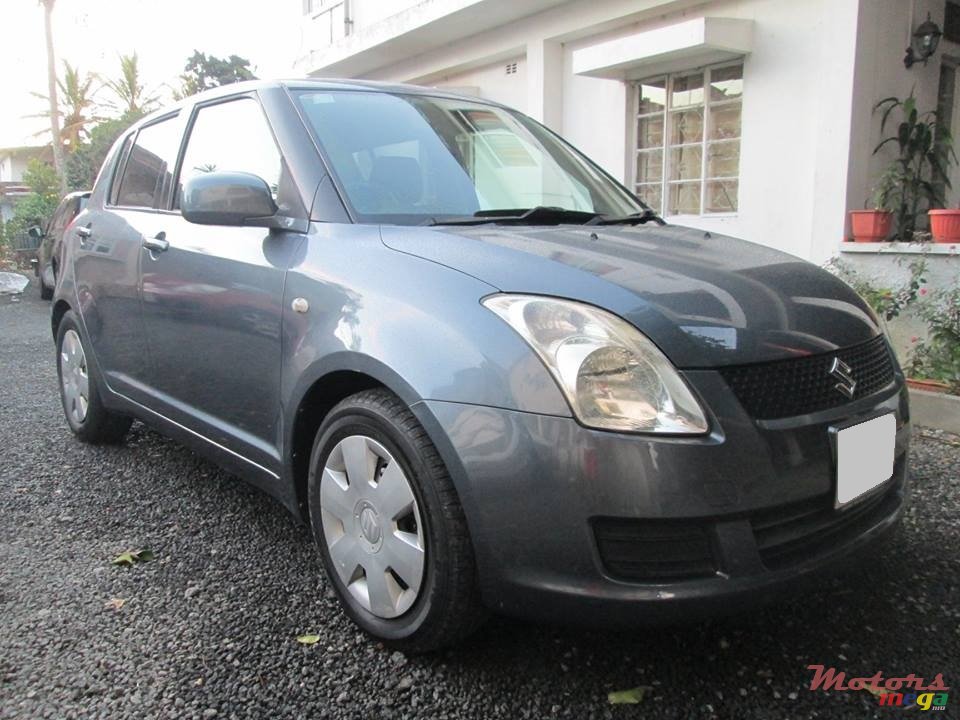 2009' Suzuki Swift photo #2