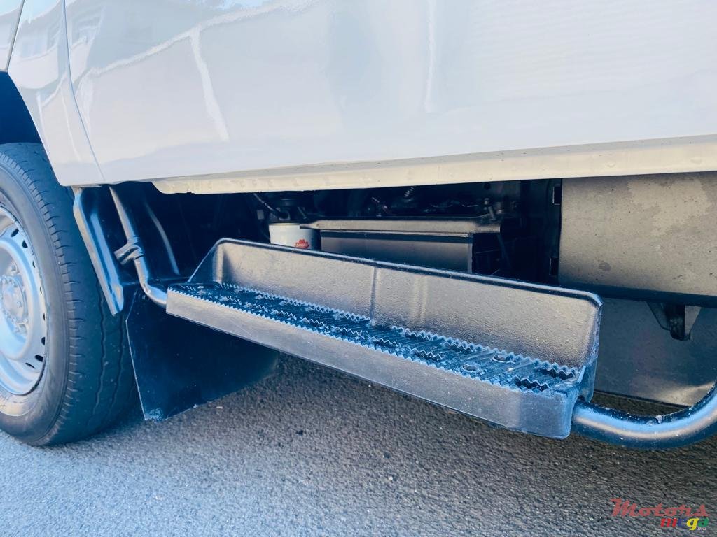 2006' Toyota photo #7