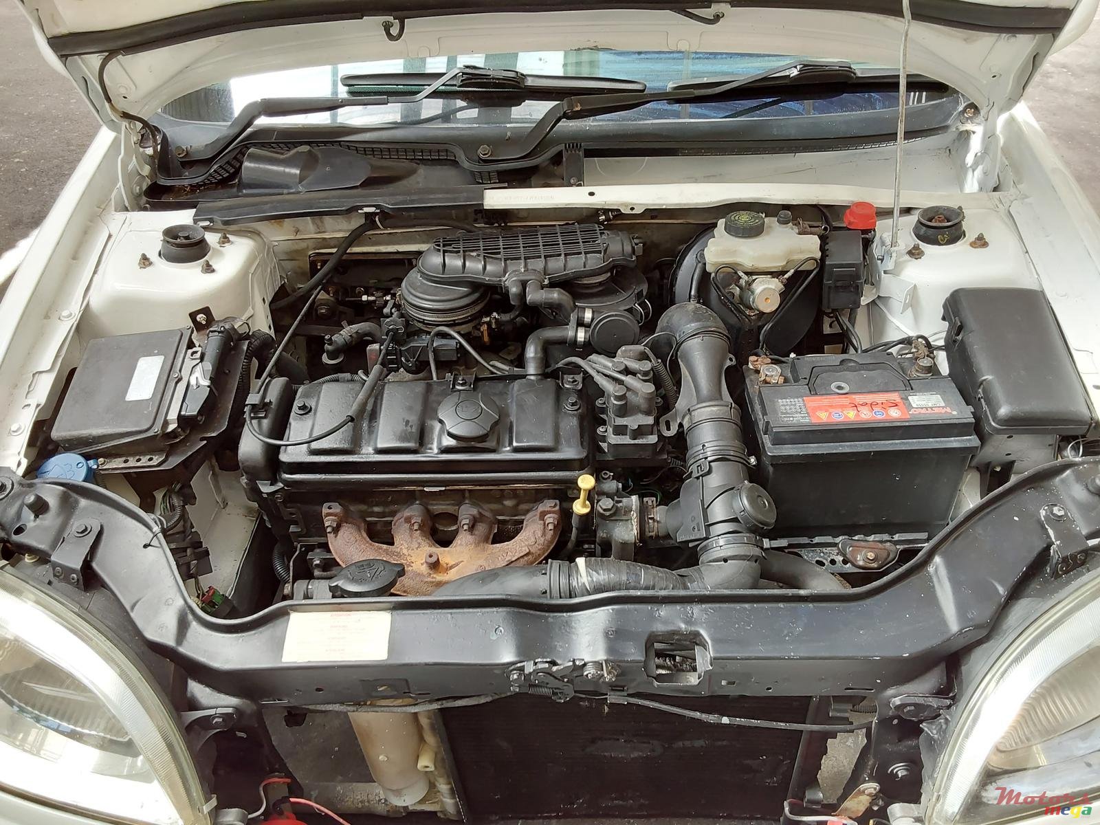 2002' Citroen Saxo photo #2