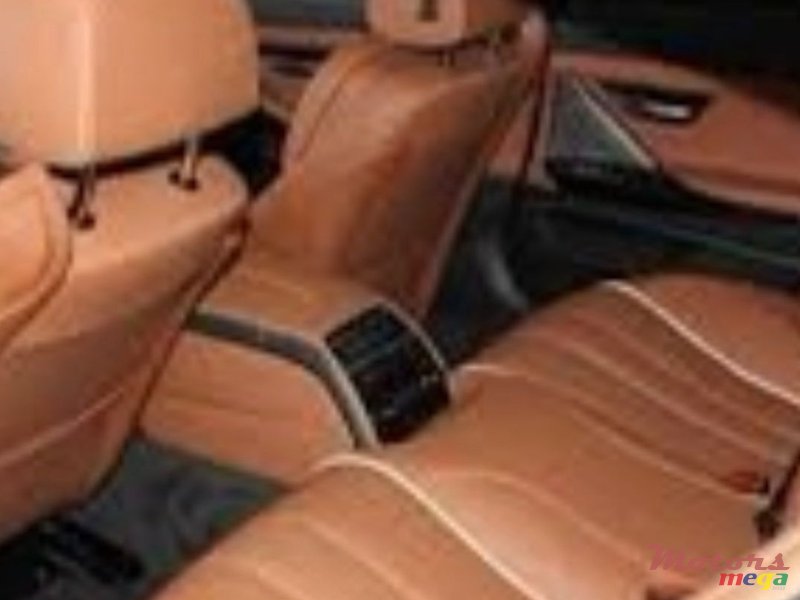 2012' BMW 640 i Gran Coupe photo #2