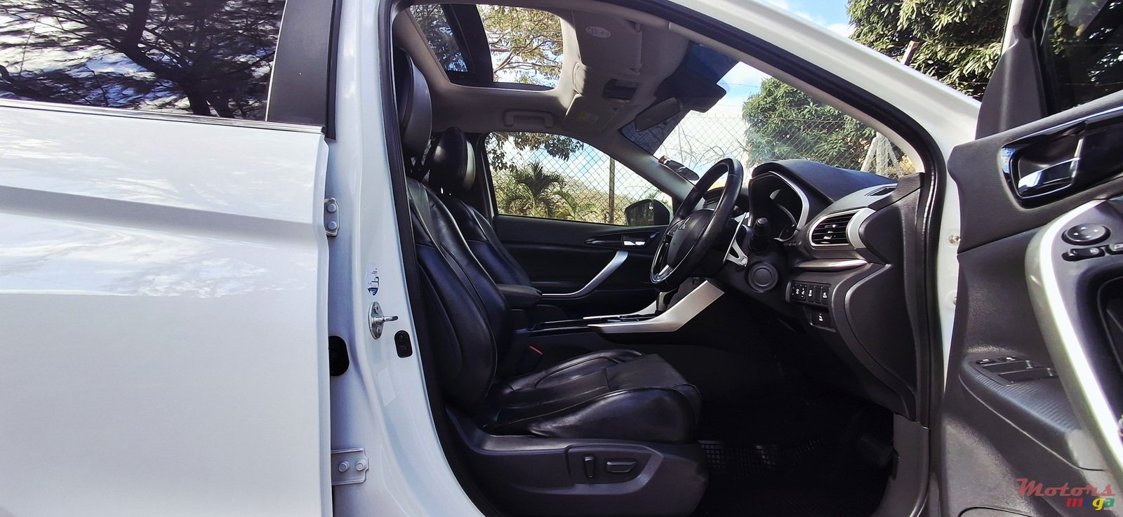 2018' Mitsubishi Eclipse Cross photo #6