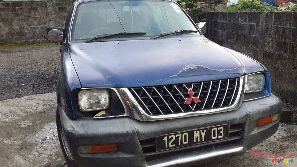 2003' Mitsubishi L 200 photo #1