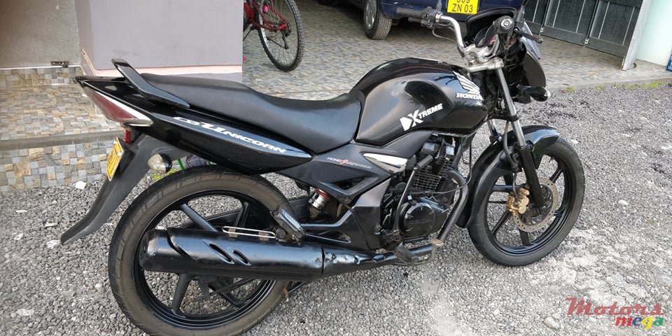 2010' Honda Unicorn 150 MA photo #4