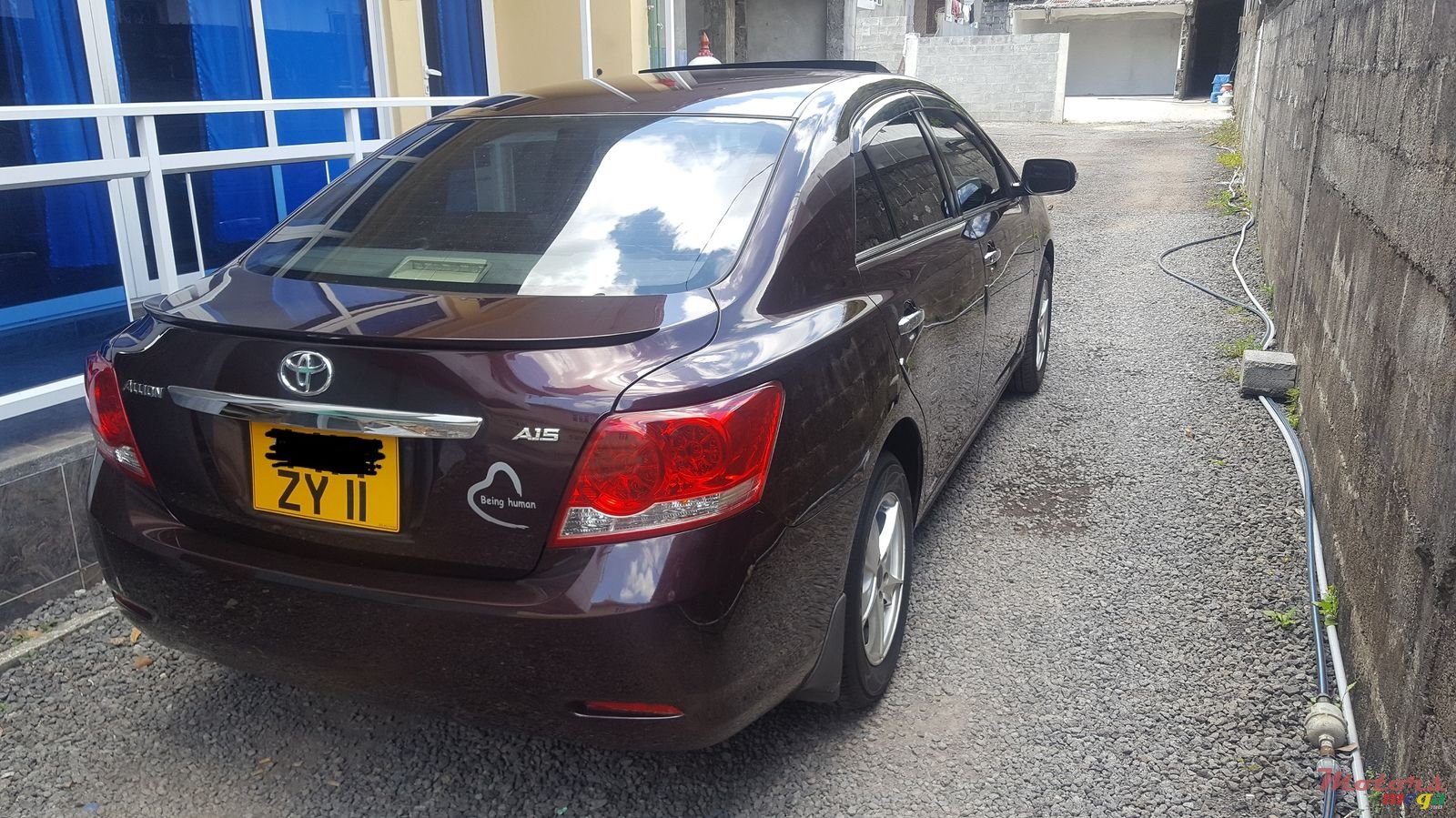 2011' Toyota photo #6