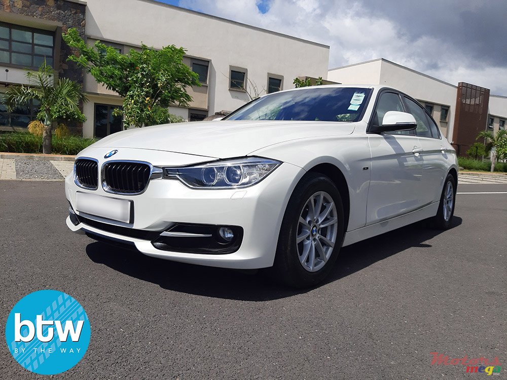 2015' BMW 320i SPORT LINE photo #2