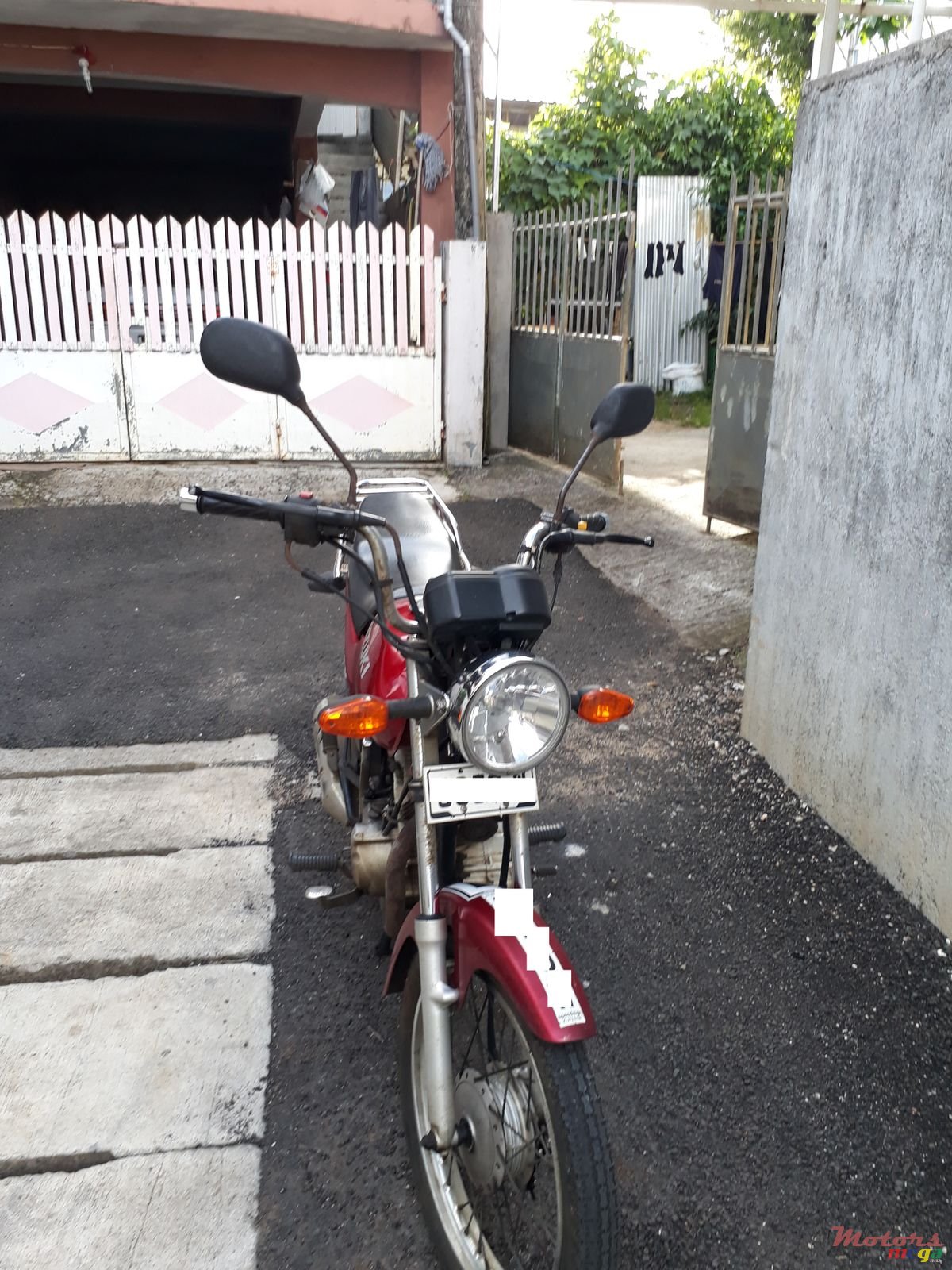 2010' Suzuki AX 4 photo #2