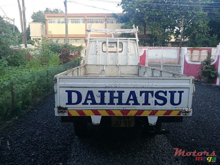 1995' Daihatsu photo #5