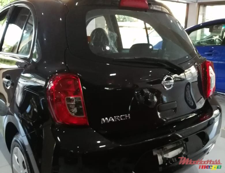 2018' Nissan March photo #7