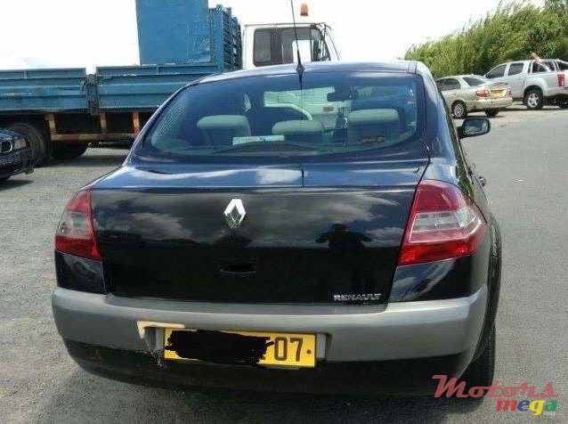 2007' Renault Megane II photo #3
